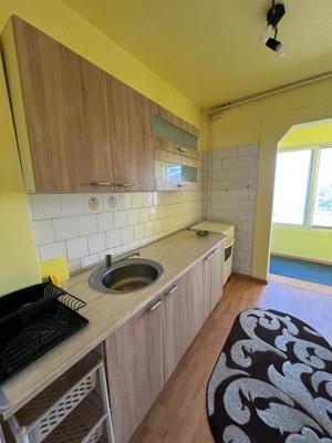 Proprietar, închiriez apartament 2 camere, decomandat, Scriitorilor - imagine 3