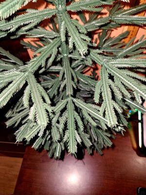 Brad vintage anii 1970 fabricat in Romania - imagine 2