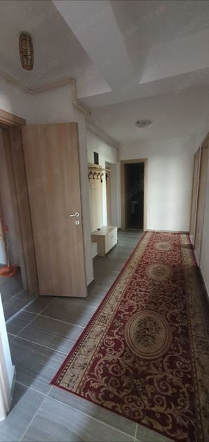 Vând apartament 3 camere in bulevardul Metalurgiei  - imagine 3