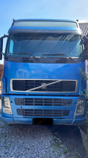 Camion Forestier Volvo FH12