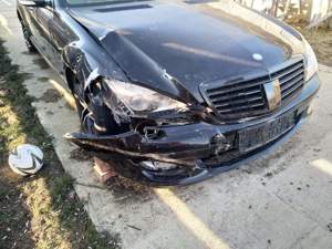  Se dezmembrează Mercedes s320 w221 - imagine 2