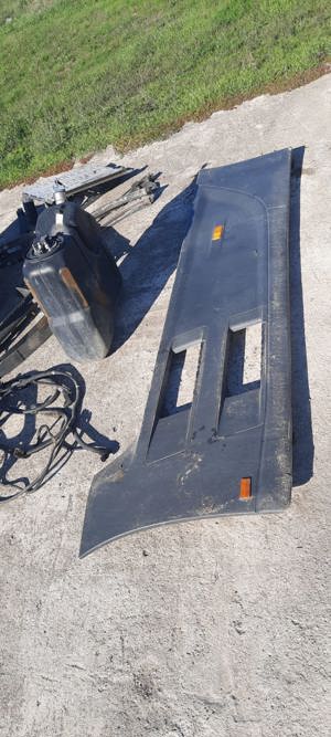 Rezervor combustibil 390L+suporti prindere,Rezervor AdBlue și conductele aferente+suport prindere - imagine 2