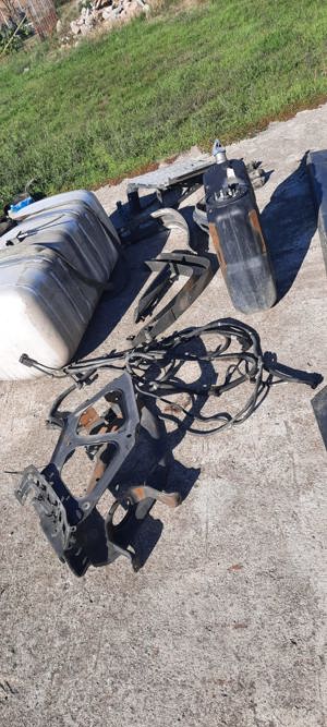 Rezervor combustibil 390L+suporti prindere,Rezervor AdBlue și conductele aferente+suport prindere - imagine 3