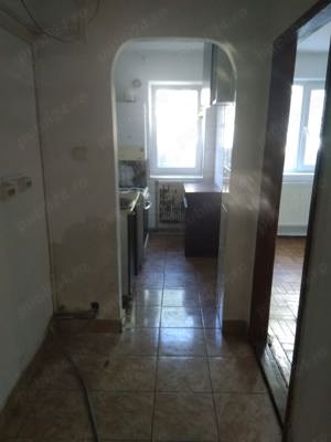 Vând schimb apartament 3 camere micro 6. - imagine 4