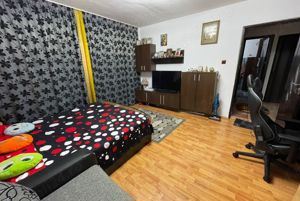 Buzau , Dorobanti 2,garsoniera in bloc de apartamente - imagine 2