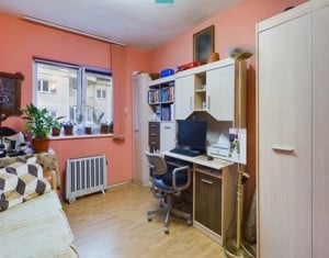 Apartament 3 camere decomandat etaj 3 amenajat zona Lipovei - imagine 8