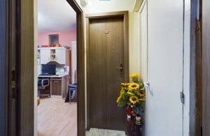 Apartament 3 camere decomandat etaj 3 amenajat zona Lipovei - imagine 2