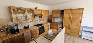 Apartament in casa in Pucioasa cu finisaje de lux si curte generoasa! - imagine 11