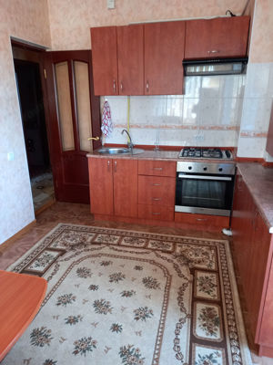 apartament cu 2 camere situat in zona pietei Resita - imagine 3