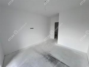 Apartament la cheie 2 camere balcon etaj 1 zona Doamna Stanca - imagine 12