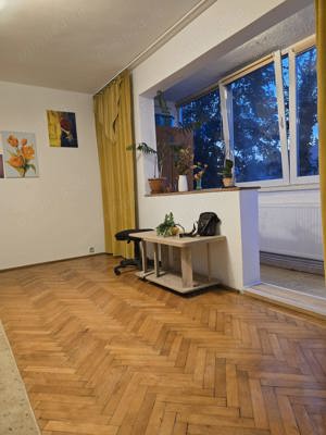    Apartament 3 camere Complex Studentesc etajul 1 doua bai amenajat centrala proprie - imagine 6