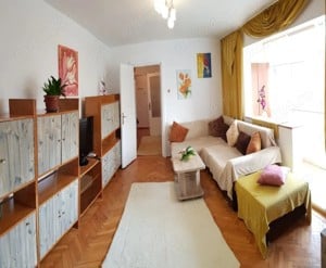    Apartament 3 camere Complex Studentesc etajul 1 doua bai amenajat centrala proprie - imagine 7