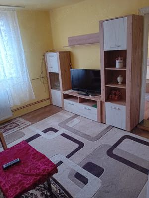 Vand casa in com.Taut,cu toate utilitatile+ livada de 100 pomi fructiferi - imagine 2