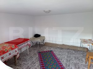 Casa 4 camere , curte si teren generos intr-o zona superba, Valenii de Munte  - imagine 8