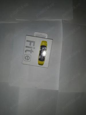 Bratara fitness Samsung Galaxy Fit e SIGILAT