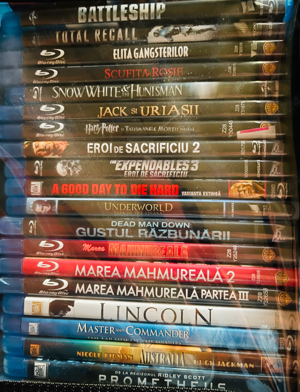 Vând colecție de filme pe blu-ray