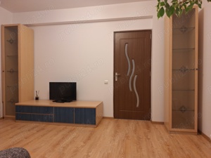 Inchiriez apartament cu doua camere in zona linistita - imagine 3