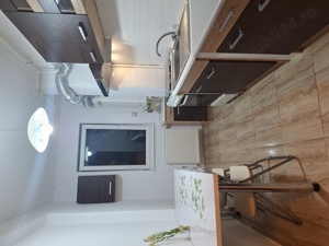 Inchiriez apartament cu doua camere in zona linistita - imagine 8