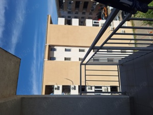 Inchiriez apartament cu doua camere in zona linistita - imagine 13