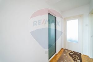 Apartament cu 3 camere de închiriat în zona centrala - imagine 20