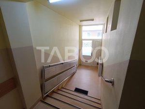 Spatiu comercial 5 incaperi 3 bai 107 mp utili boxa Cetate Alba Iulia - imagine 9