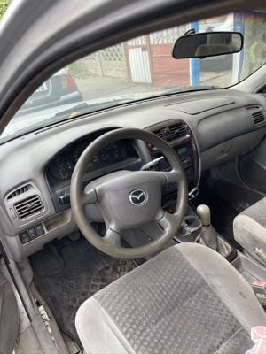 Dezmembrez Mazda 626