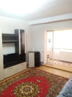 2 CAMERE, centru