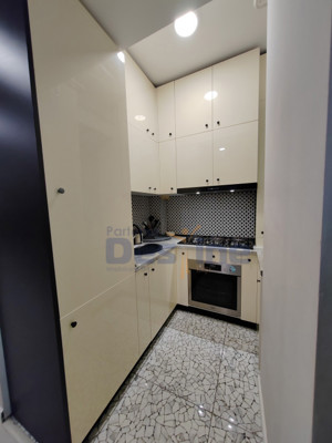 Apartament 3 camere 60,2 mp Open space - Lazăr Residence - imagine 5