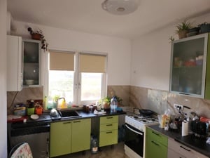 Vand jumătate de duplex în Sag , zona Mănăstire  - imagine 5