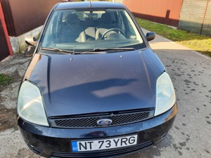 ford fiesta  - imagine 8 ford fiesta  - imagine 8