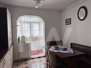 Apartament 3 camere de închiriat în Vasile Aaron - imagine 6