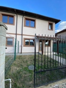 Mosnita Nouă, aproape de Mega Image, casa tip duplex,Parter+Etaj,115 mp utili,180000 euro negociabil - imagine 1