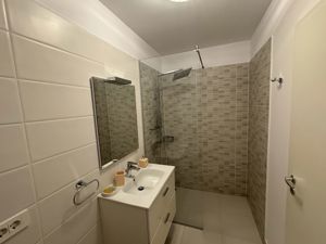 Apartament  3 camere de inchiriat   lux in Dumbravita - imagine 14