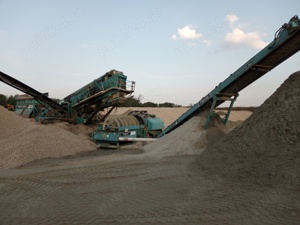 Statie de sortare mobila cu spalare Powerscreen Chieftain 2100X