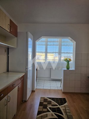 Închiriere apartament cu 3 camere, mobilat și utilat - zona Triaj - imagine 5