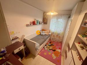 Apartament cu 3 camere - Etaj Intermediar - Bloc din 80 - Tesatura - imagine 4