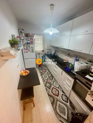 Apartament cu 3 camere - Etaj Intermediar - Bloc din 80 - Tesatura - imagine 5