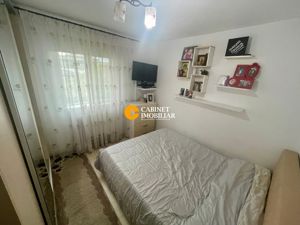 Apartament cu 3 camere - Etaj Intermediar - Bloc din 80 - Tesatura - imagine 3