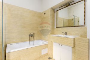 Apartament spațios cu vedere panoramică,, într-o cladire de prestigiu - imagine 18