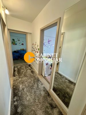 4 CAMERE RENOVAT - ETAJ 3 - BLOC DIN 1990 - ROND ZIMBRU - imagine 7