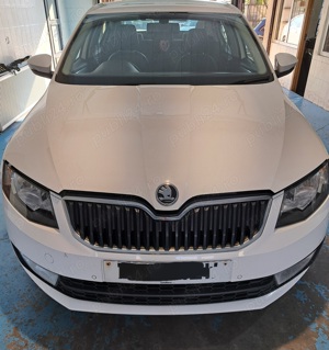 Dezmembrez Skoda Octavia 3 berlina  -1,6 tdi cod motor CXX cutie viteze DSG   - imagine 5