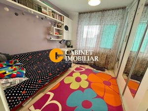 Rond Podu Ros, Apartament cu 3 camere decomandat - Etaj Intermediar - Fara Risc - imagine 2