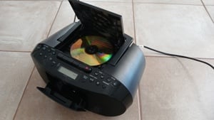 Caseta se intoarce! Boombox SONY, radio, cd MP3, caseta. NOU