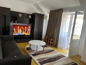 Închiriez apartament în regim hotelier 