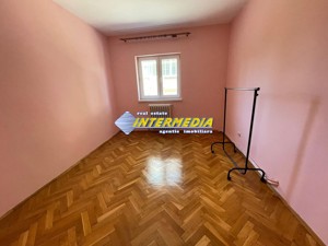 Apartament 3 camere decomandat de inchiriat cu garaj si loc de parcare Cetate Carolina Alba Iulia - imagine 4