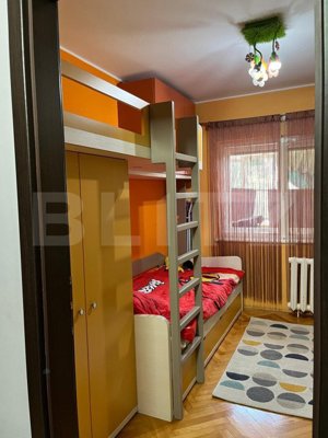 Anunț Vânzare Apartament 3 Camere Decomandat - Zona Rogerius etaj 2 - imagine 8