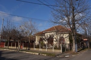 Casa de vanzare