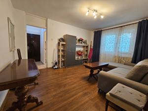 Apartament 2 camere si balcon,zona Scarisoara,Sc. Generala nr.5 - imagine 7