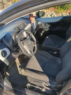 Vând Toyota Yaris Hybrid - imagine 7