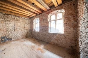 Casă săsească pregătită pentru renovare, Rasnov! - imagine 6